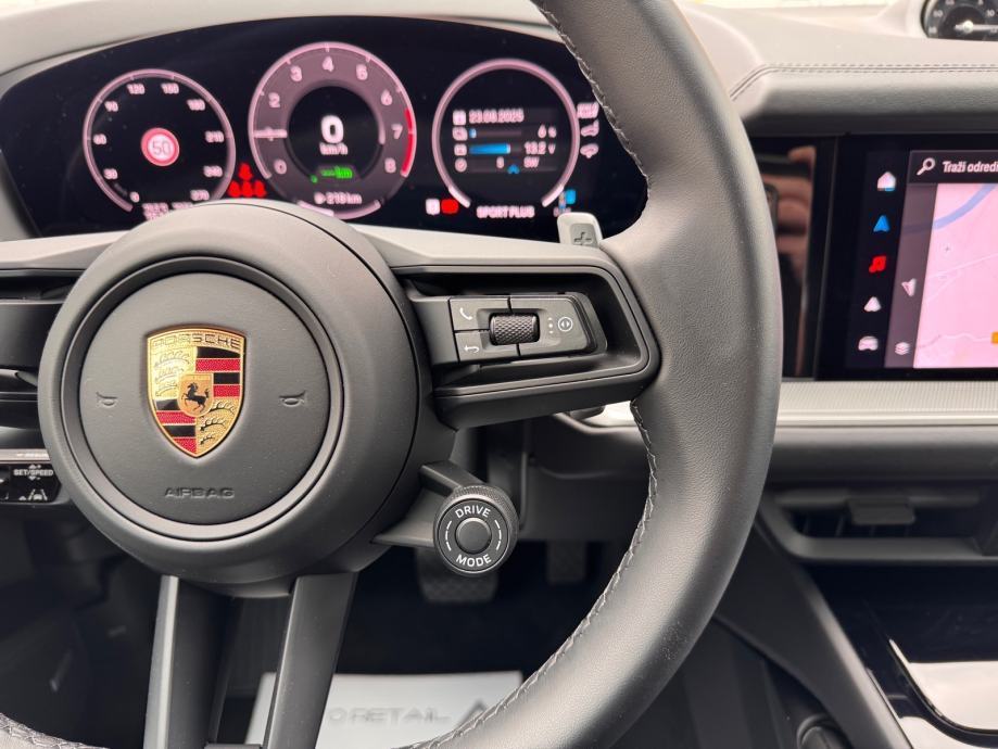 PORSCHE CAYENNE E - HYBRID COUPE ZRAČNI OVJES PANO BOSE 21" MATRIX, fotografija 15