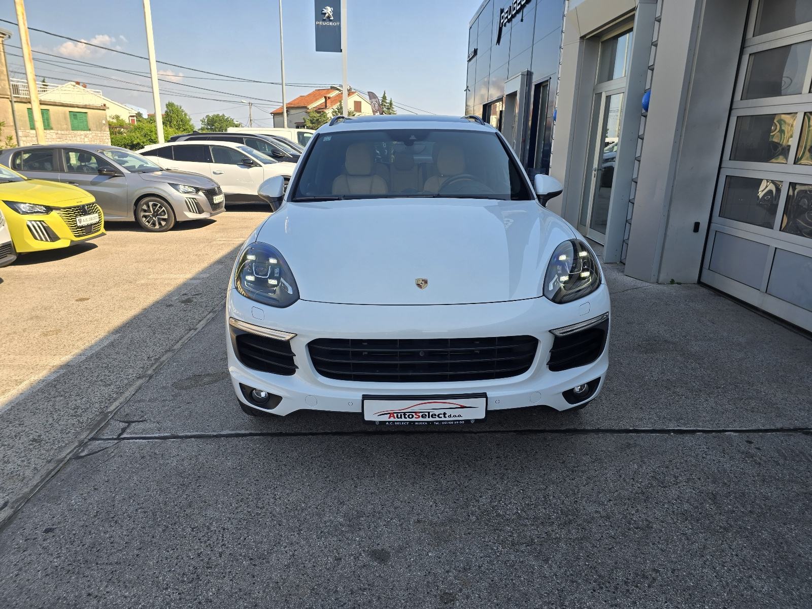 Porsche Cayenne S E-Hybrid - HR VOZILO - SERVISNA - TVORNIČKO JAMSTVO, fotografija 3