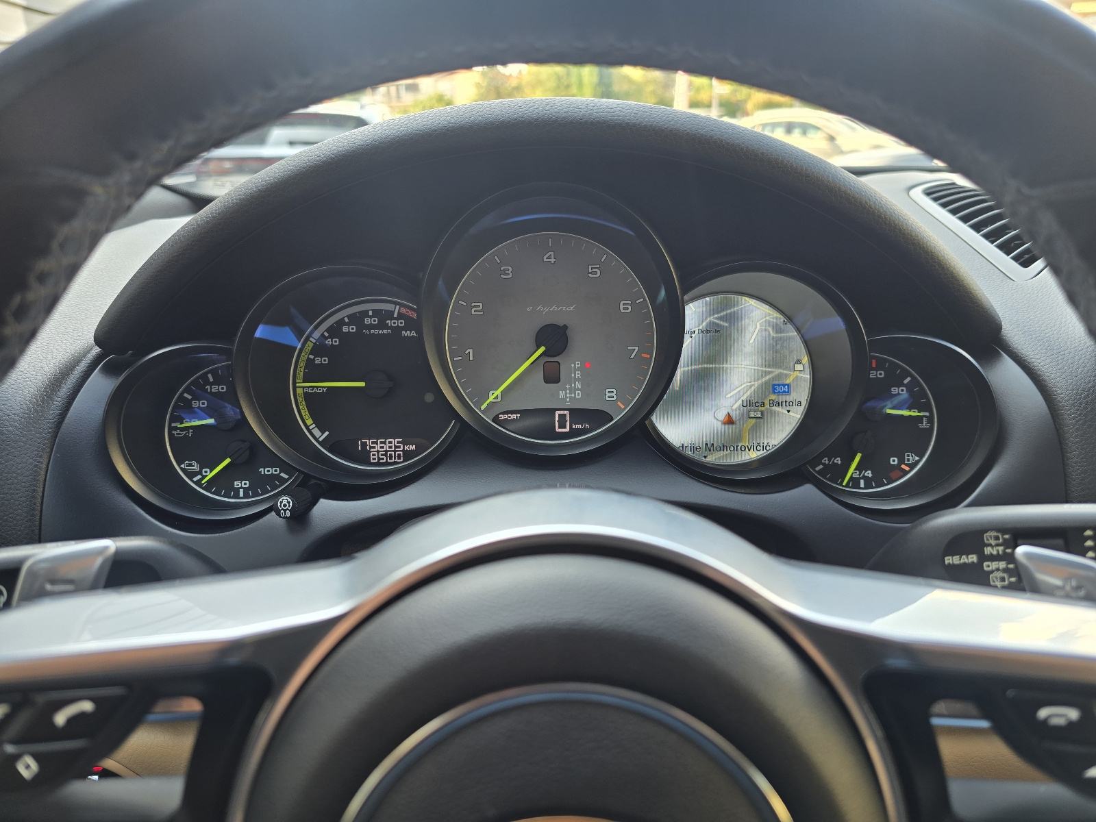 Porsche Cayenne S E-Hybrid - HR VOZILO - SERVISNA - TVORNIČKO JAMSTVO, fotografija 13