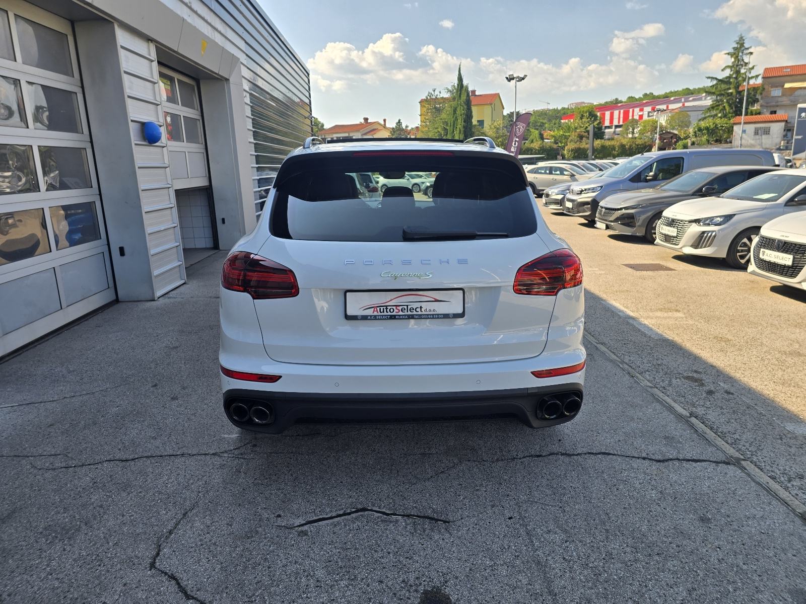 Porsche Cayenne S E-Hybrid - HR VOZILO - SERVISNA - TVORNIČKO JAMSTVO, fotografija 7