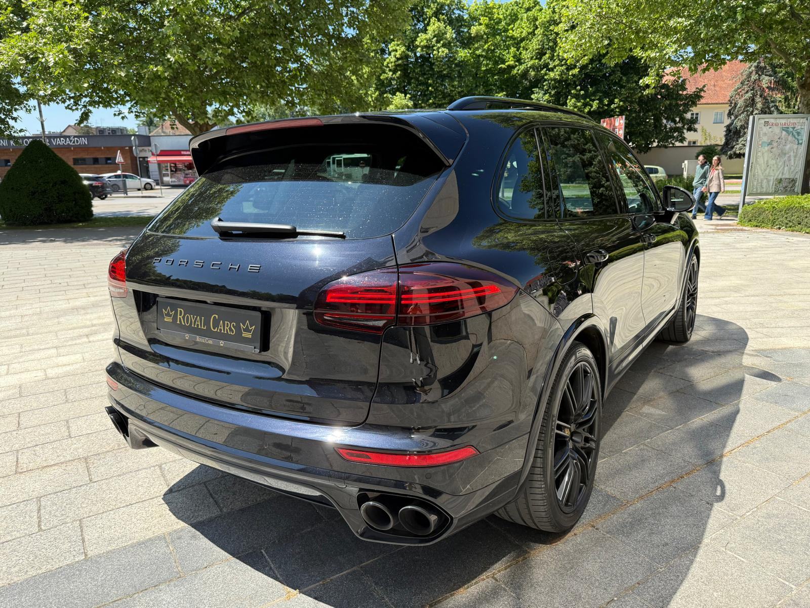 PORSCHE CAYENNE S E-HYBRID - LED - PANORAMA - 2015 GOD - MAX OČUVAN!!, fotografija 7