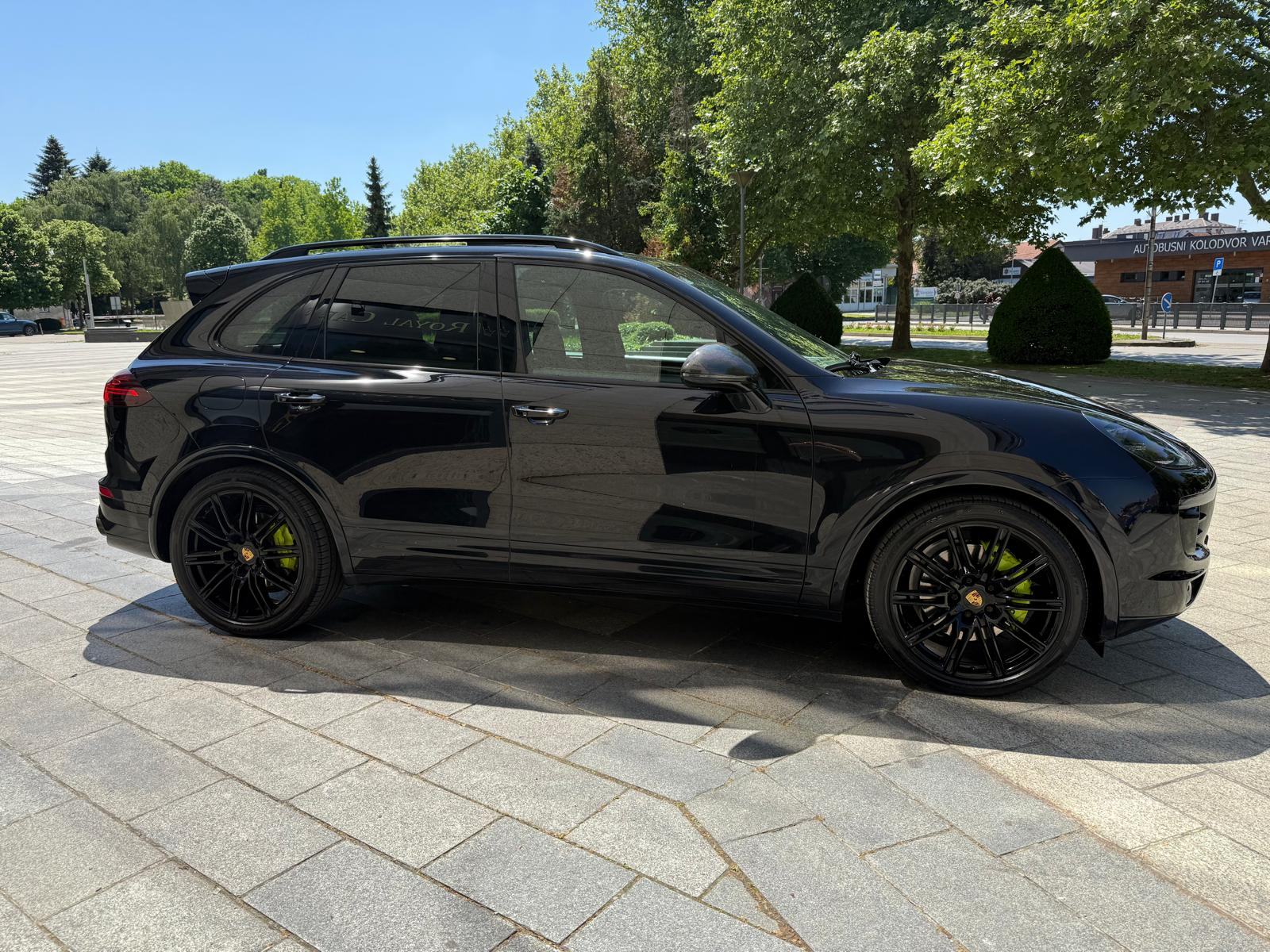 PORSCHE CAYENNE S E-HYBRID - LED - PANORAMA - 2015 GOD - MAX OČUVAN!!, fotografija 6