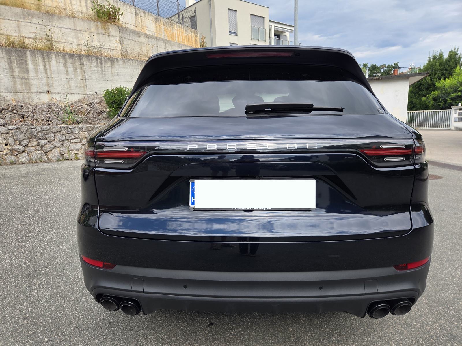Porsche Cayenne E-hybrid Platinum Edition, MY23, fotografija 4