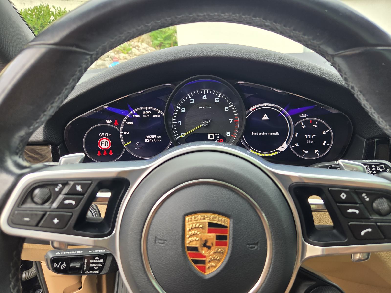 Porsche Cayenne E-hybrid Platinum Edition, MY23, fotografija 14