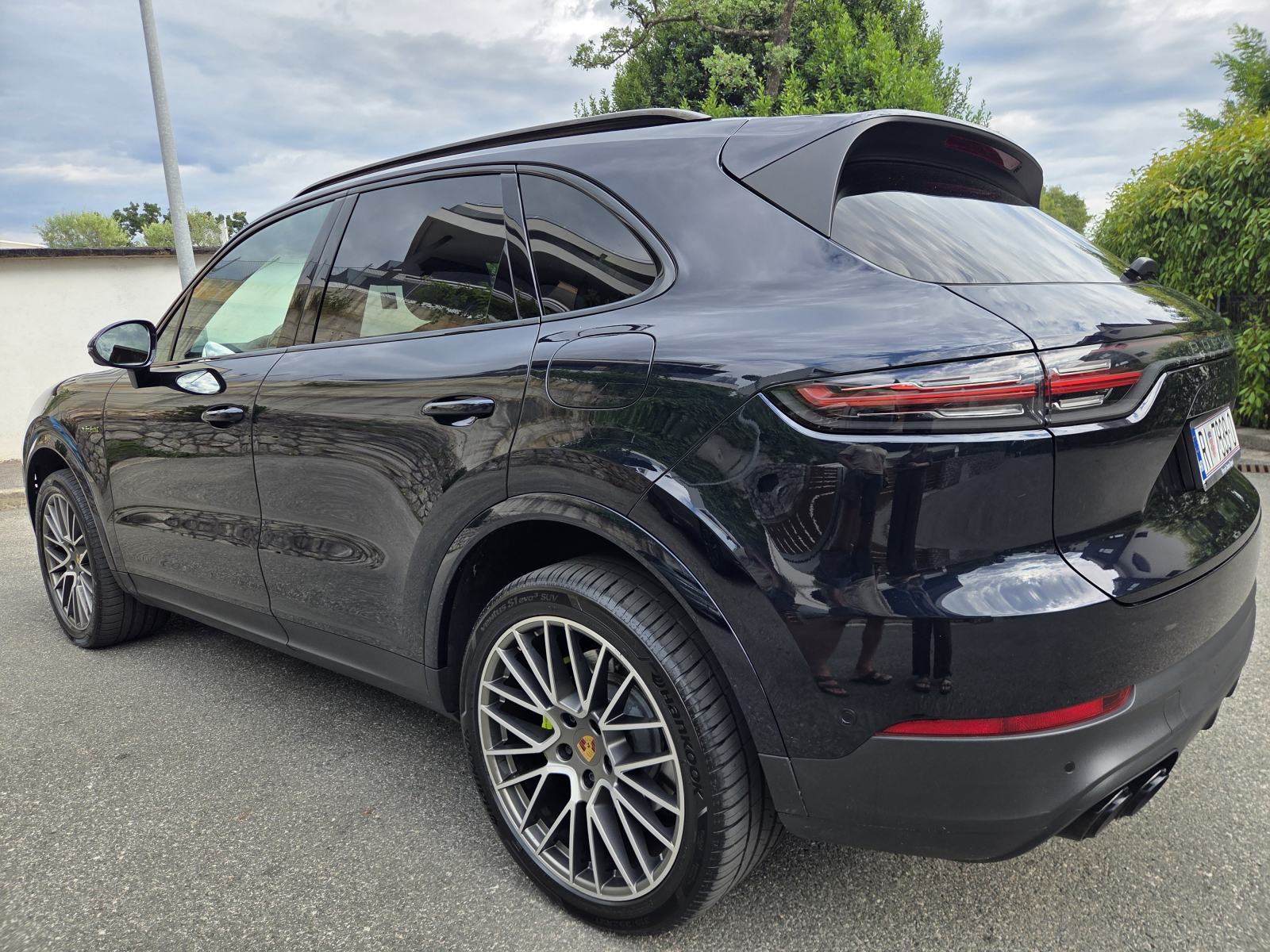 Porsche Cayenne E-hybrid Platinum Edition, MY23, fotografija 6