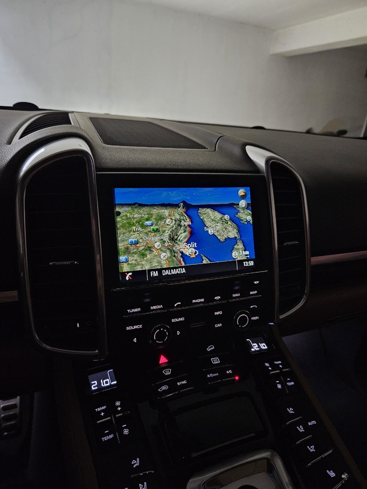 Porsche Cayenne S E-Hybrid Tiptronic •Porsche Approved 2027•, fotografija 17