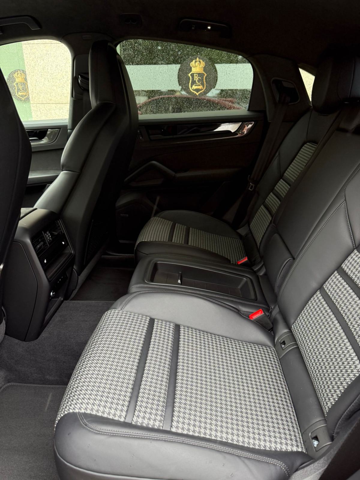 PORSCHE CAYENNE GTS COUPE - 2024 GOD - SPORT PAKET - U PDVU!, fotografija 17