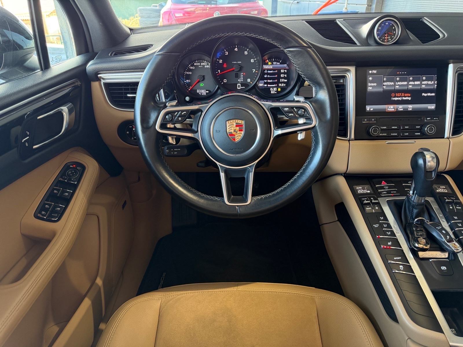 Porsche Macan 2.0 PANORAMA,BOSE,KAMERA,KEYLESS,KOŽA,REG. DO 11/2026!, fotografija 8