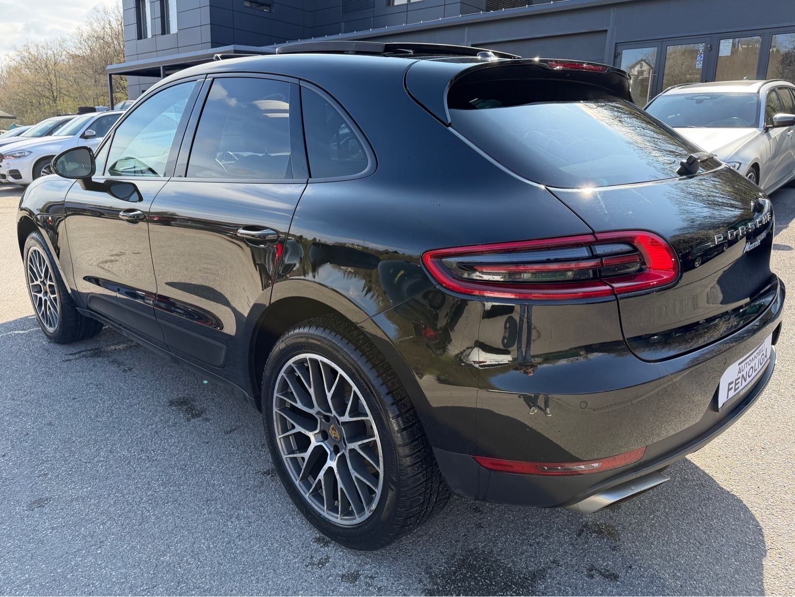 Porsche Macan 2.0 PANORAMA,BOSE,KAMERA,KEYLESS,KOŽA,REG. DO 11/2026!, fotografija 4