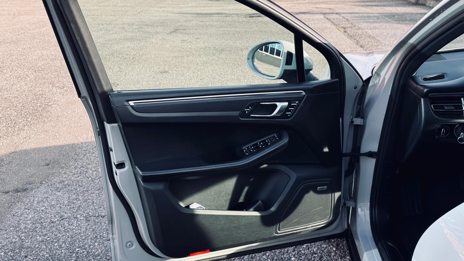 PORSCHE MACAN - 2018 GOD - REDIZAJN - BOSE OZVUČENJE - TOP STANJE!, fotografija 15