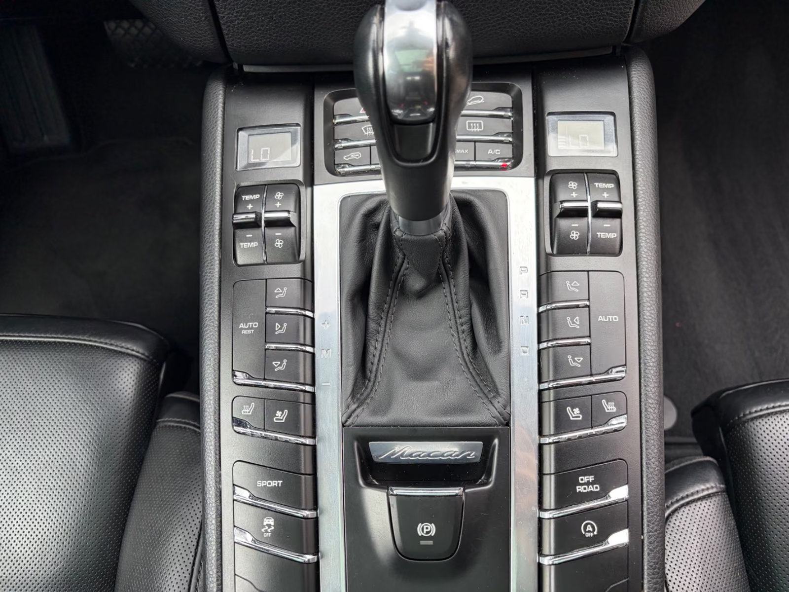Porsche Macan 3,0 V6 PDK ChronoSport BiXenon navi koža pano gr.sj.x4, fotografija 20