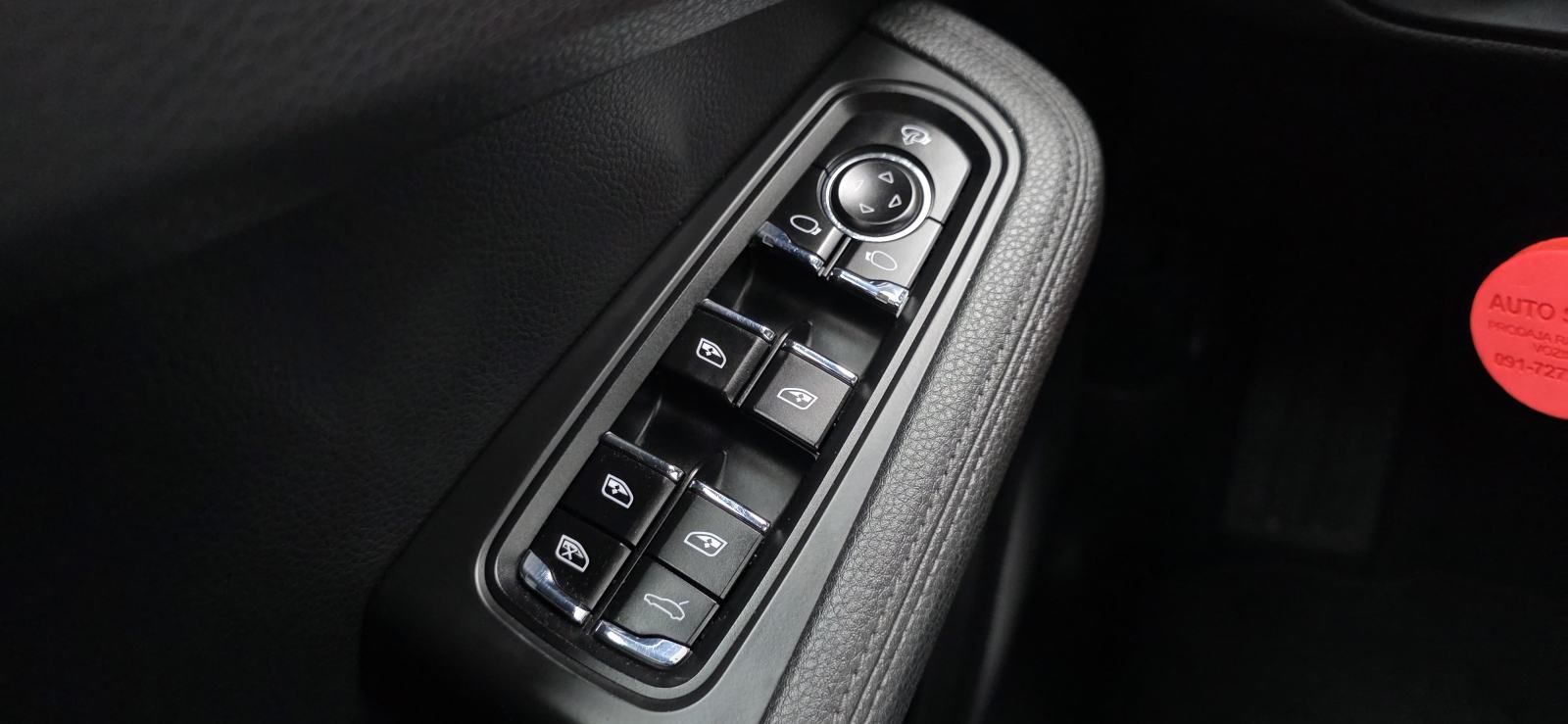 Porsche MacanS 3,0 V6 PDK, 4X4, 190KW, LED, NAVI, TEMP, REG 09/26, fotografija 11