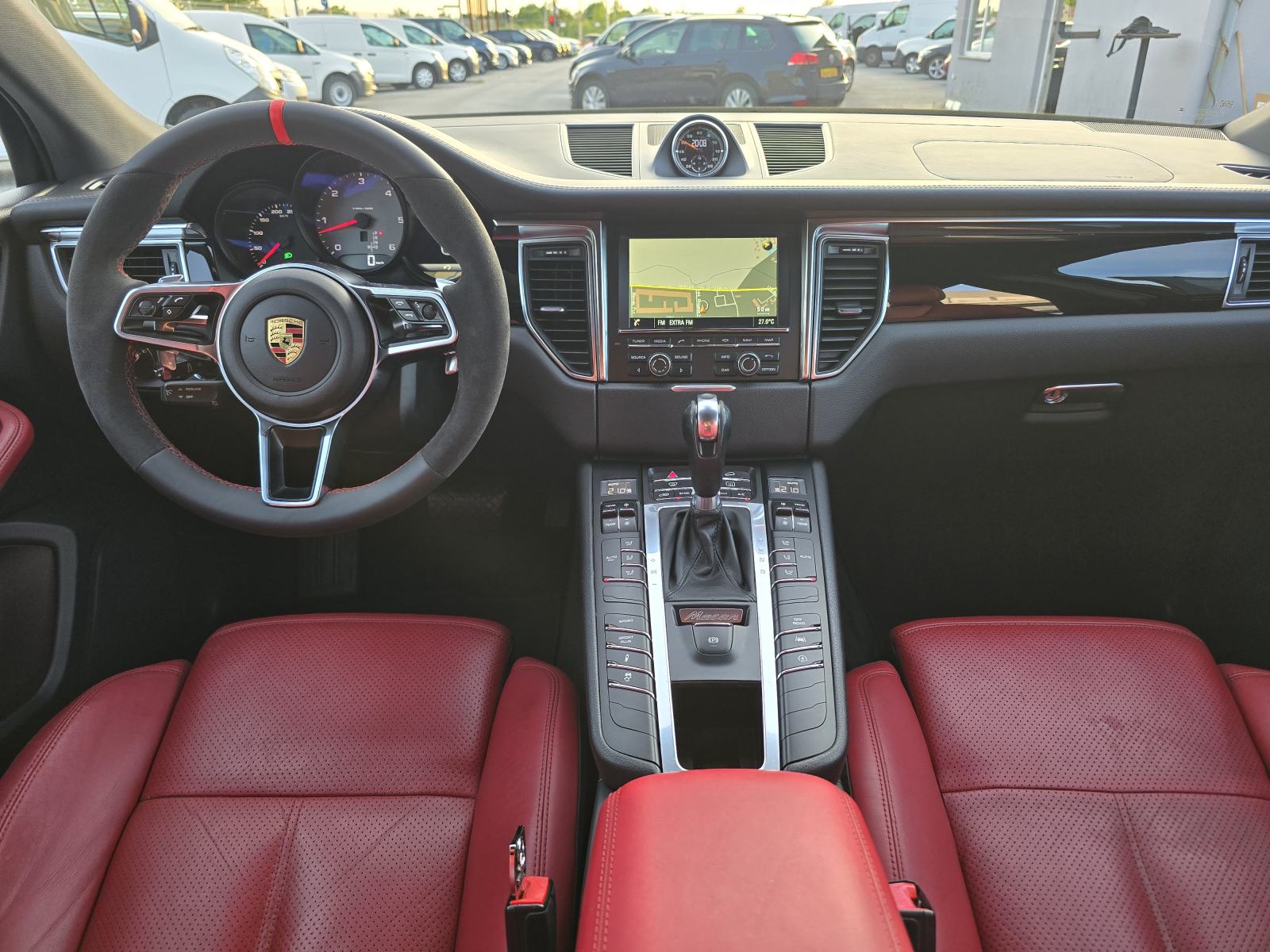 PORSCHE MACAN S 3.0D * 4X4 * ODLIČNO STANJE * CHRONO * 26 999€ *, fotografija 12
