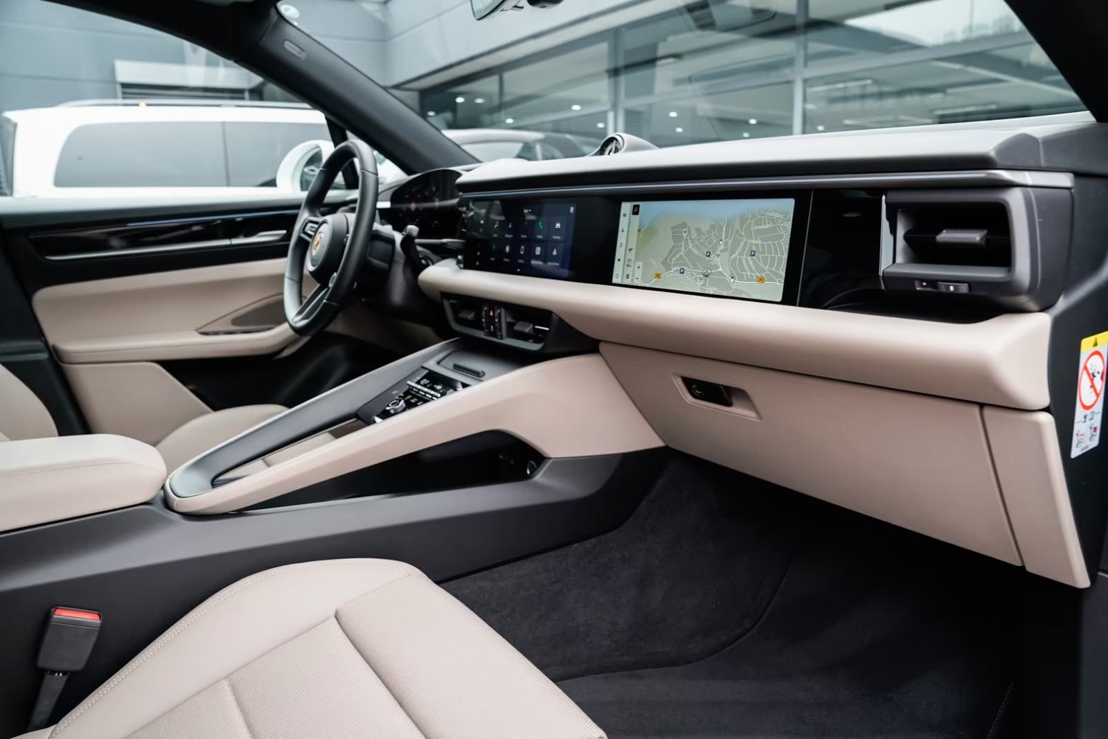 Porsche Macan 4 | 408KS | KOŽA | PANORAMA | KAMERA | MEMORIJA, fotografija 10