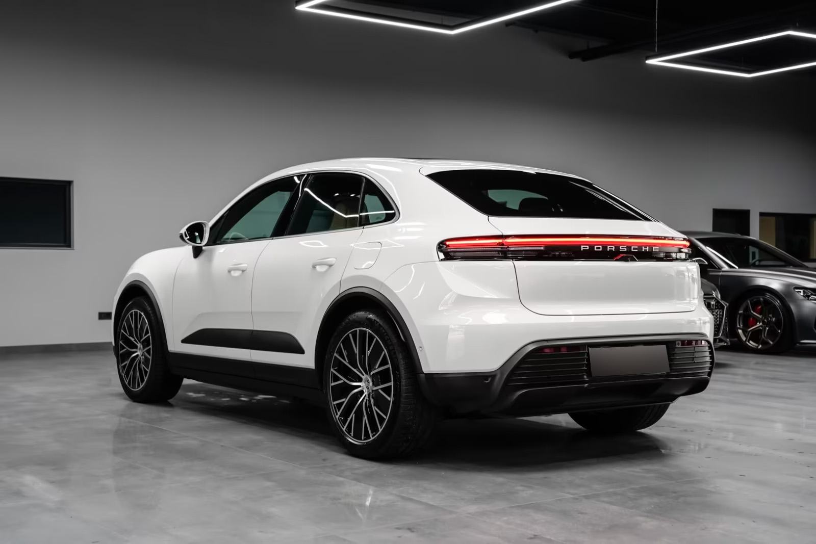 Porsche Macan 4 | 408KS | KOŽA | PANORAMA | KAMERA | MEMORIJA, fotografija 7