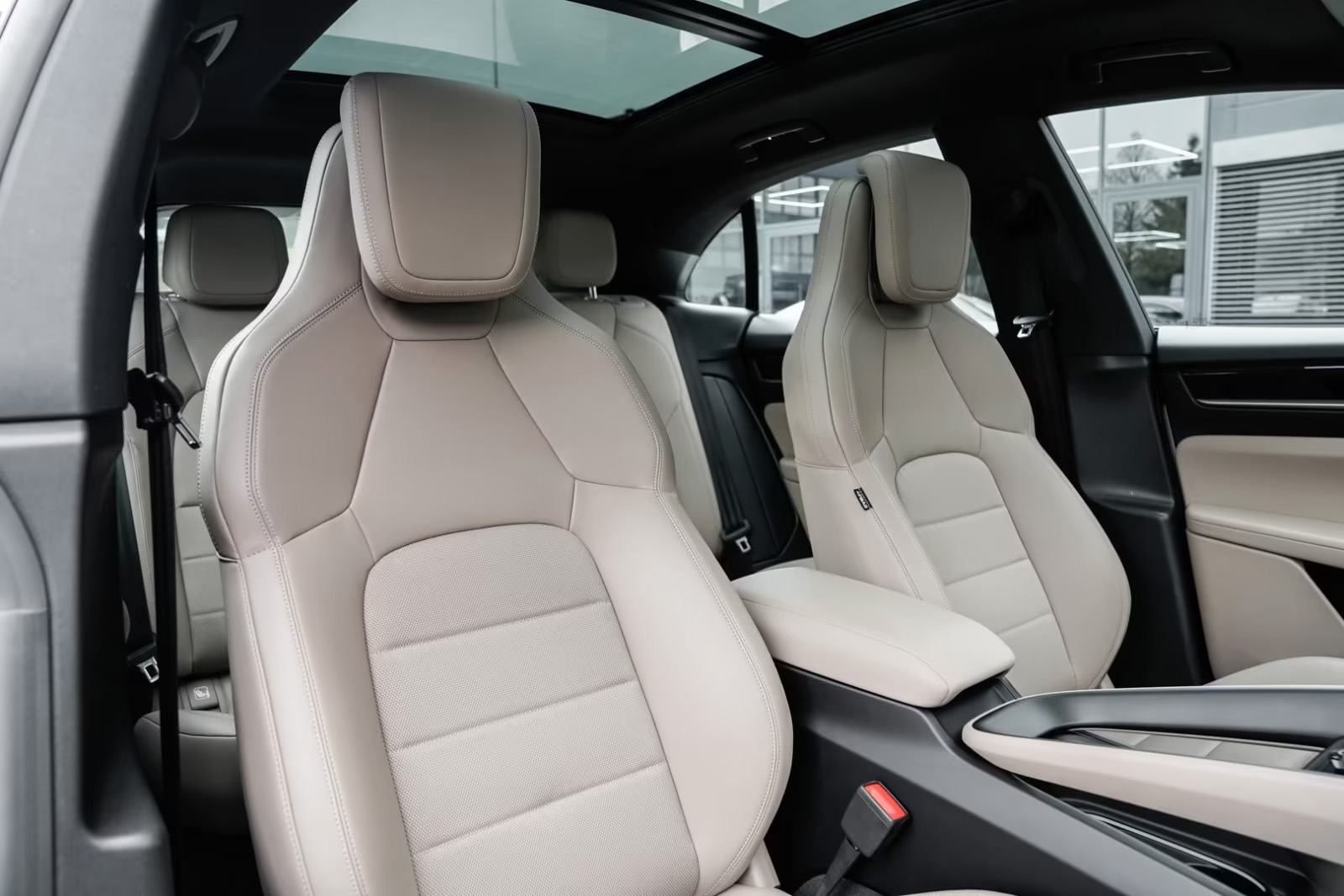 Porsche Macan 4 | 408KS | KOŽA | PANORAMA | KAMERA | MEMORIJA, fotografija 11