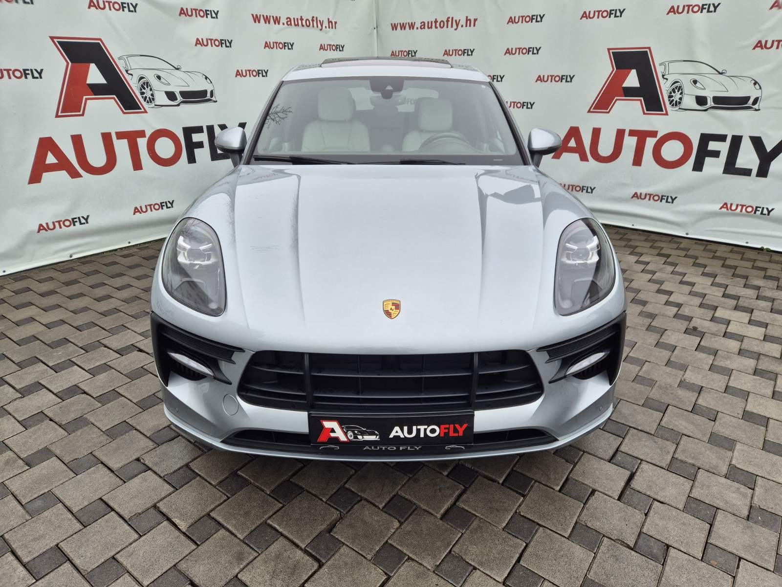 Porsche Macan S 3.0 V6, Chrono, BOSE, Pano, Matrix, Koža, Navi, 20", fotografija 2