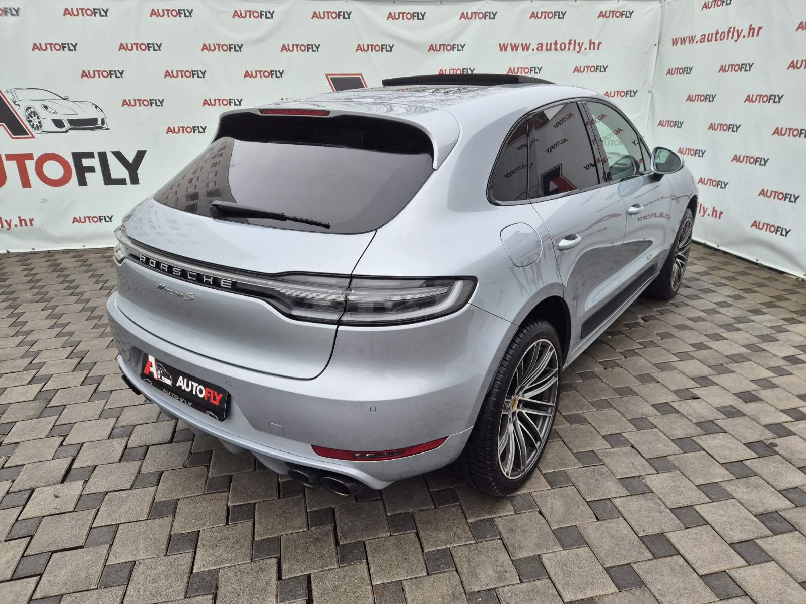 Porsche Macan S 3.0 V6, Chrono, BOSE, Pano, Matrix, Koža, Navi, 20", fotografija 8