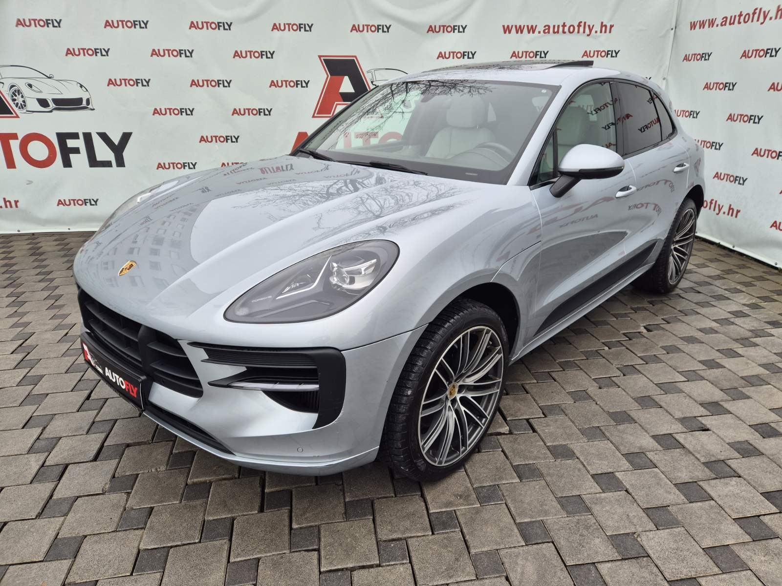 Porsche Macan S 3.0 V6, Chrono, BOSE, Pano, Matrix, Koža, Navi, 20", fotografija 9