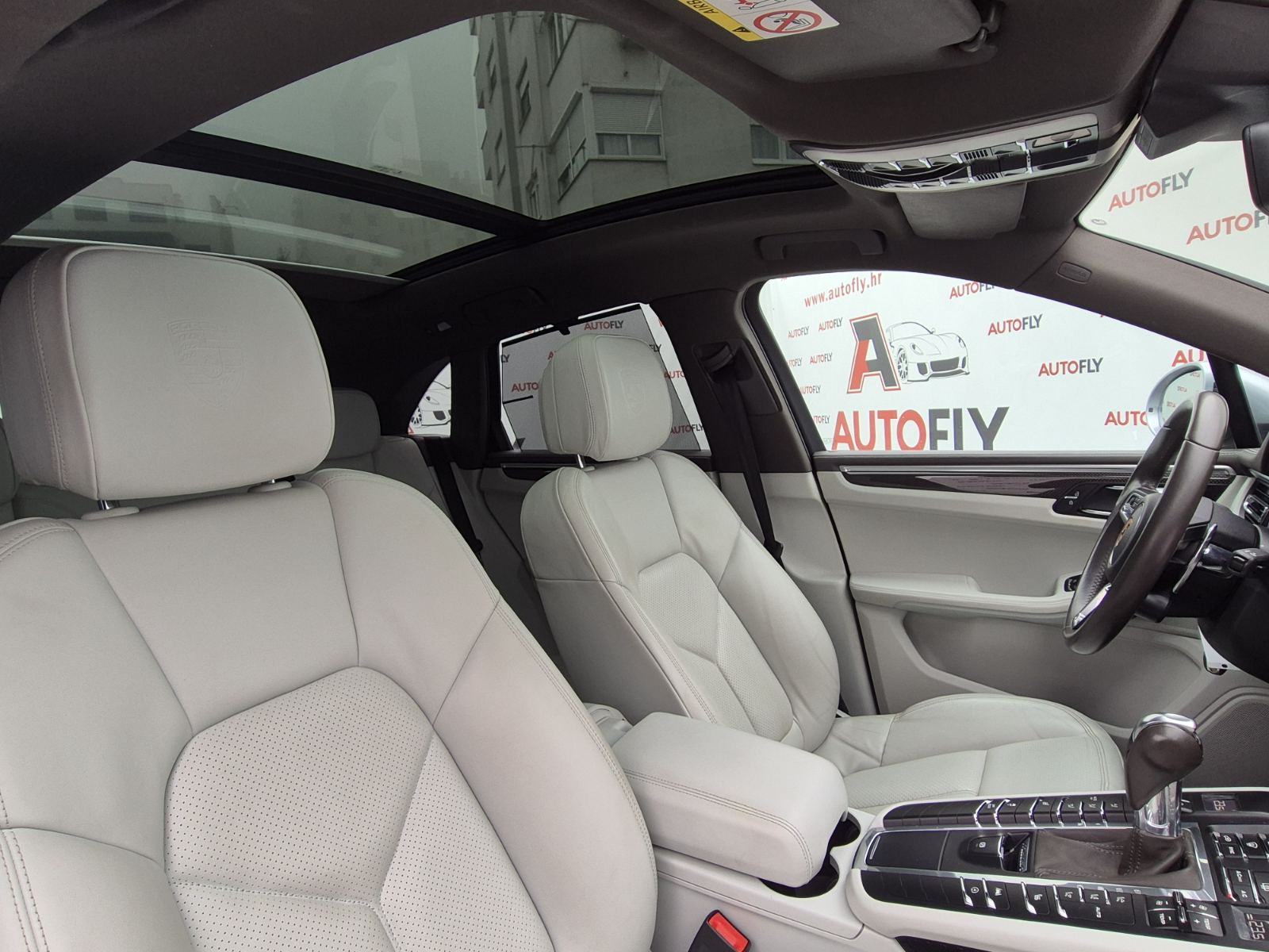 Porsche Macan S 3.0 V6, Chrono, BOSE, Pano, Matrix, Koža, Navi, 20", fotografija 20
