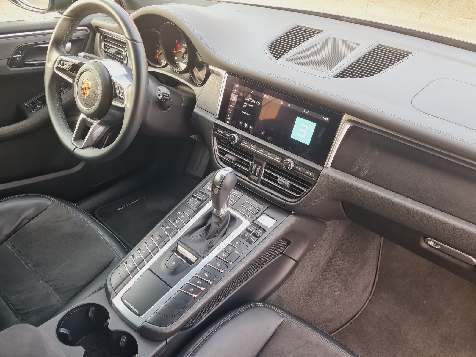 Porsche Macan GTS --2020.g.--30.278km--, fotografija 11
