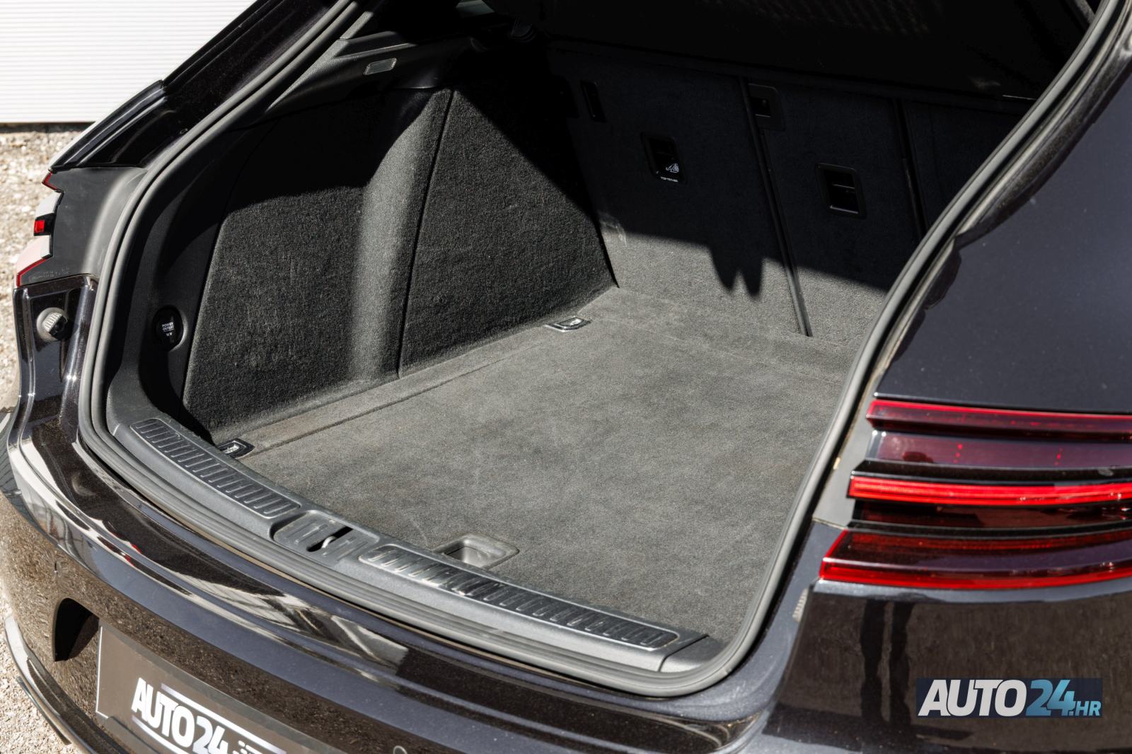 Porsche Macan GTS 3,0 V6|1. VL|PANO|ZRAK|14-WAY|2 GOD JAMST|RATA 599 €, fotografija 15