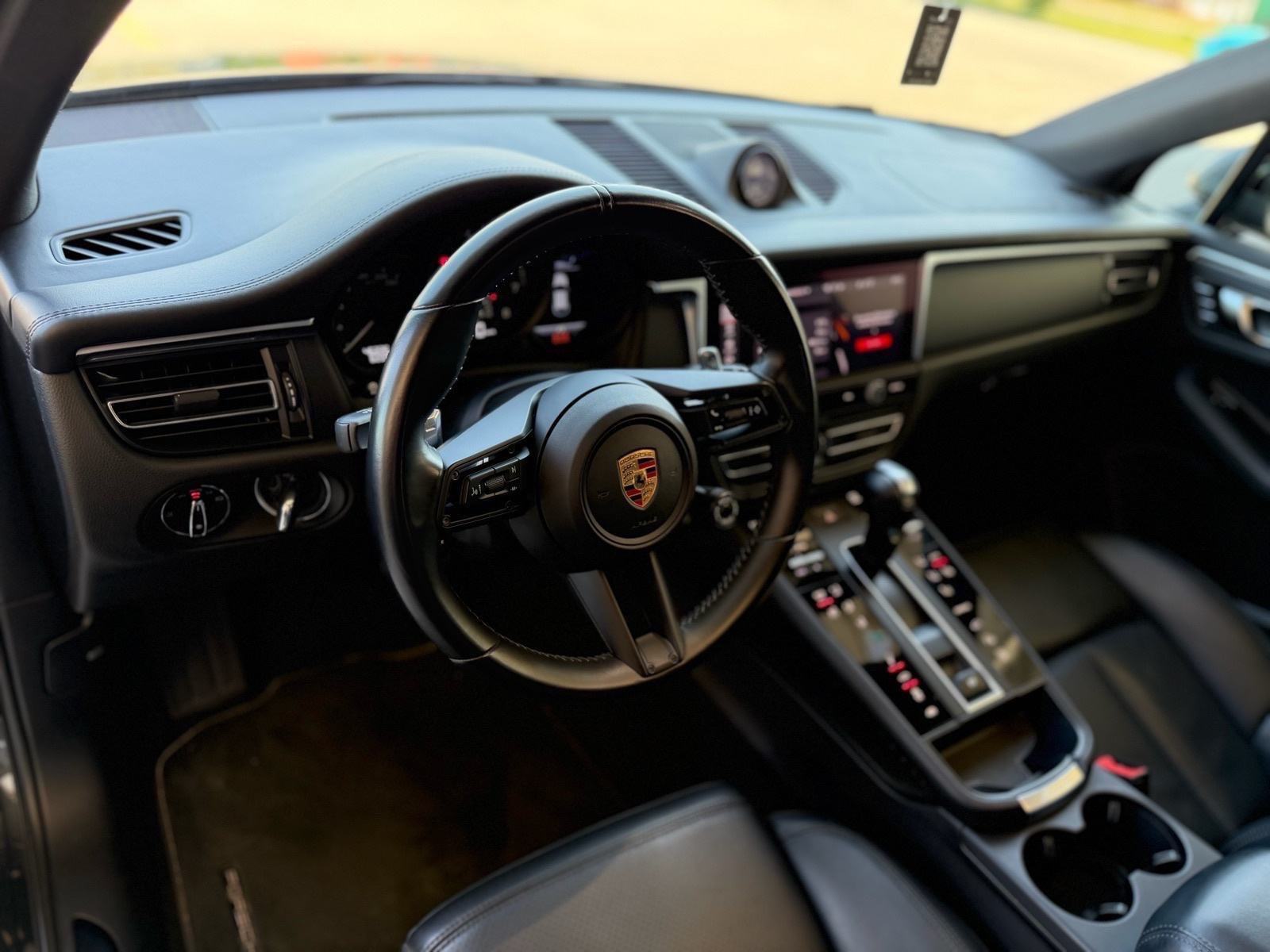 Porsche Macan T 2023 – PDV / Porsche Approved / leasing / TOP stanje, fotografija 16