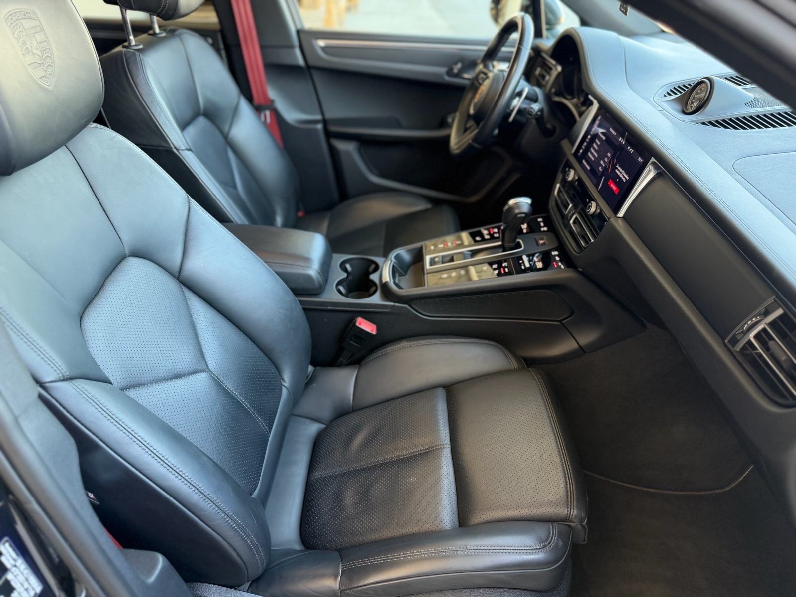 Porsche Macan T 2023 – PDV / Porsche Approved / leasing / TOP stanje, fotografija 19