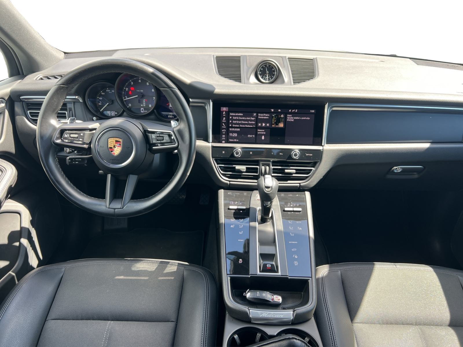 Porsche Macan T, fotografija 11