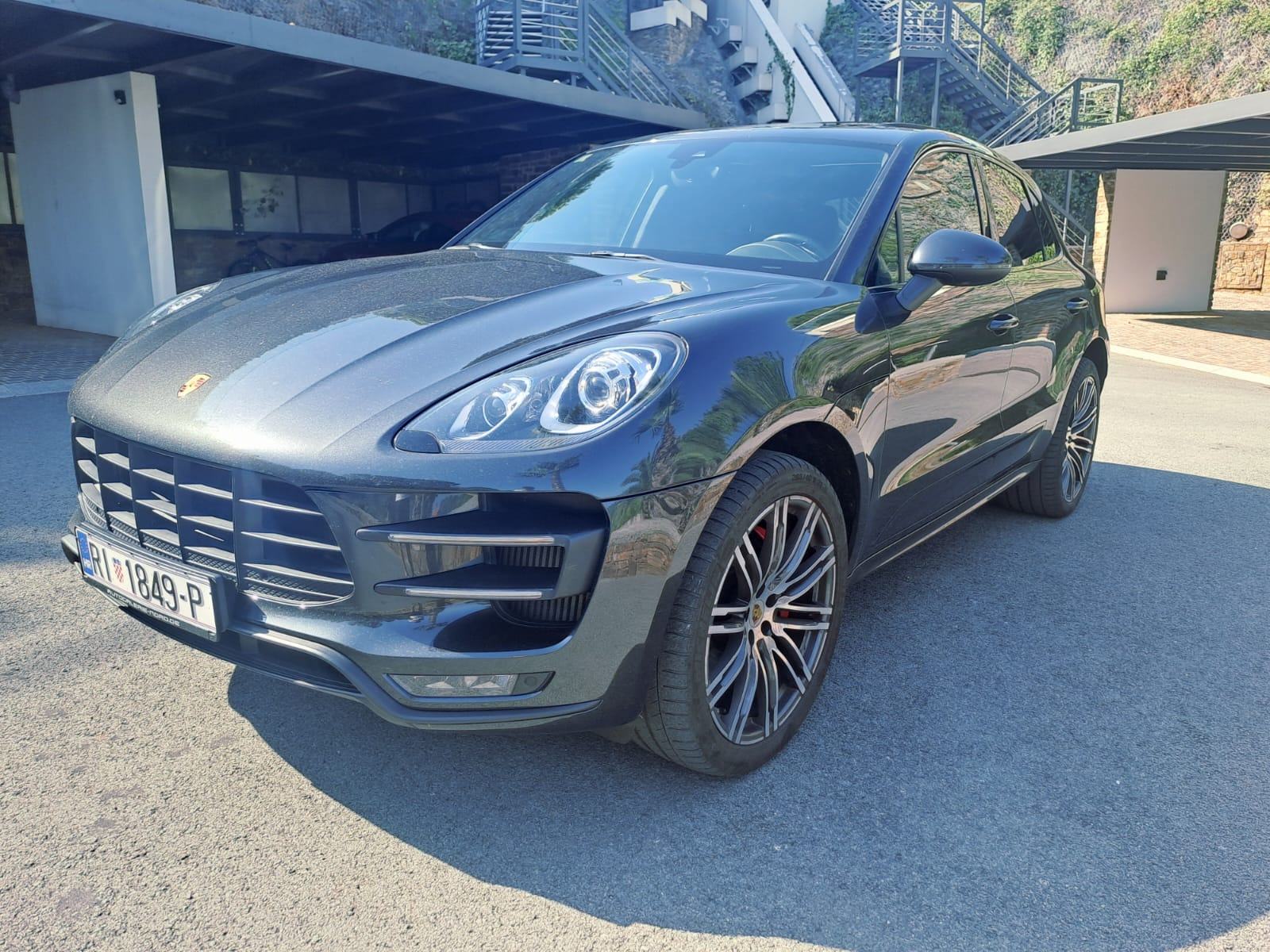 Porsche Macan Turbo automatik, fotografija 1