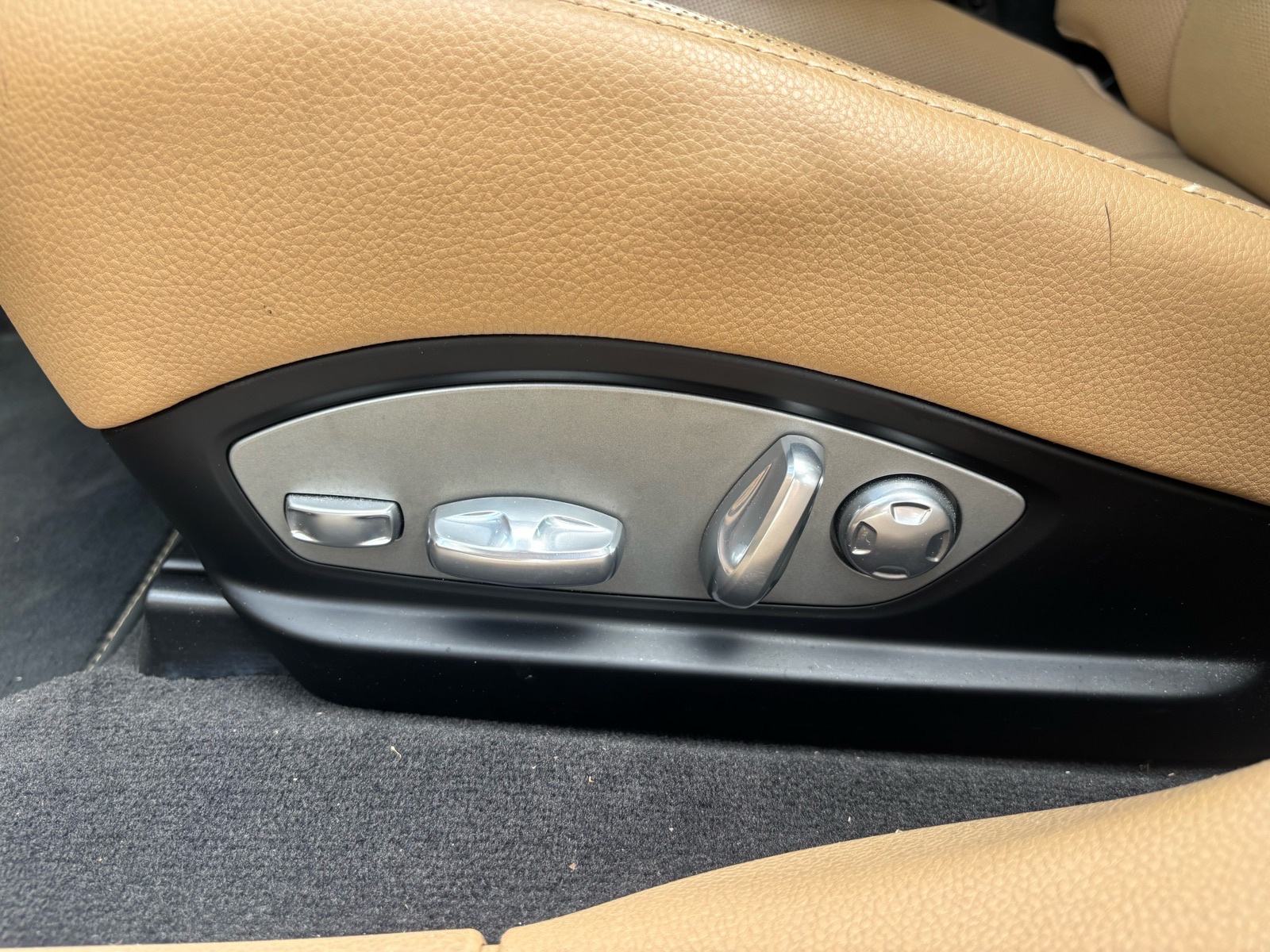 Porsche Panamera 3,0 TDI Edit Bose/Koža/Navi/LED/Kam/Zr.ov./Šib/G+H Sj, fotografija 13