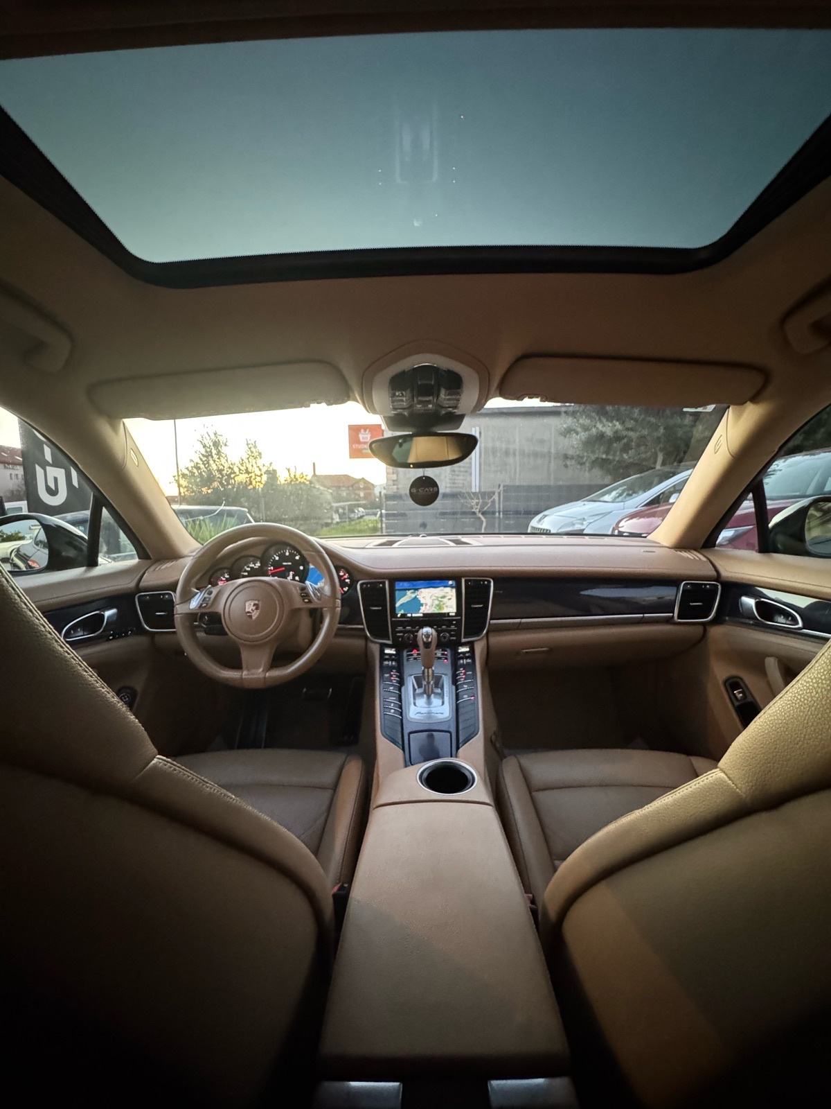 Porsche Panamera 3,0D_GTS OPTIKA_LED MATRIX—360°KAM—SOFT CLOSE—ŠIBER!, fotografija 17
