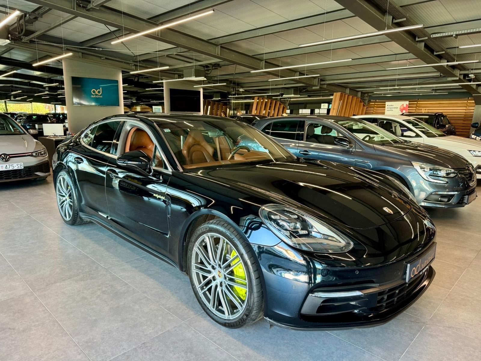 Porsche Panamera 4 PDK E-Hybrid CHRONO • BOSE • KAMERA • BI/XENON, fotografija 11
