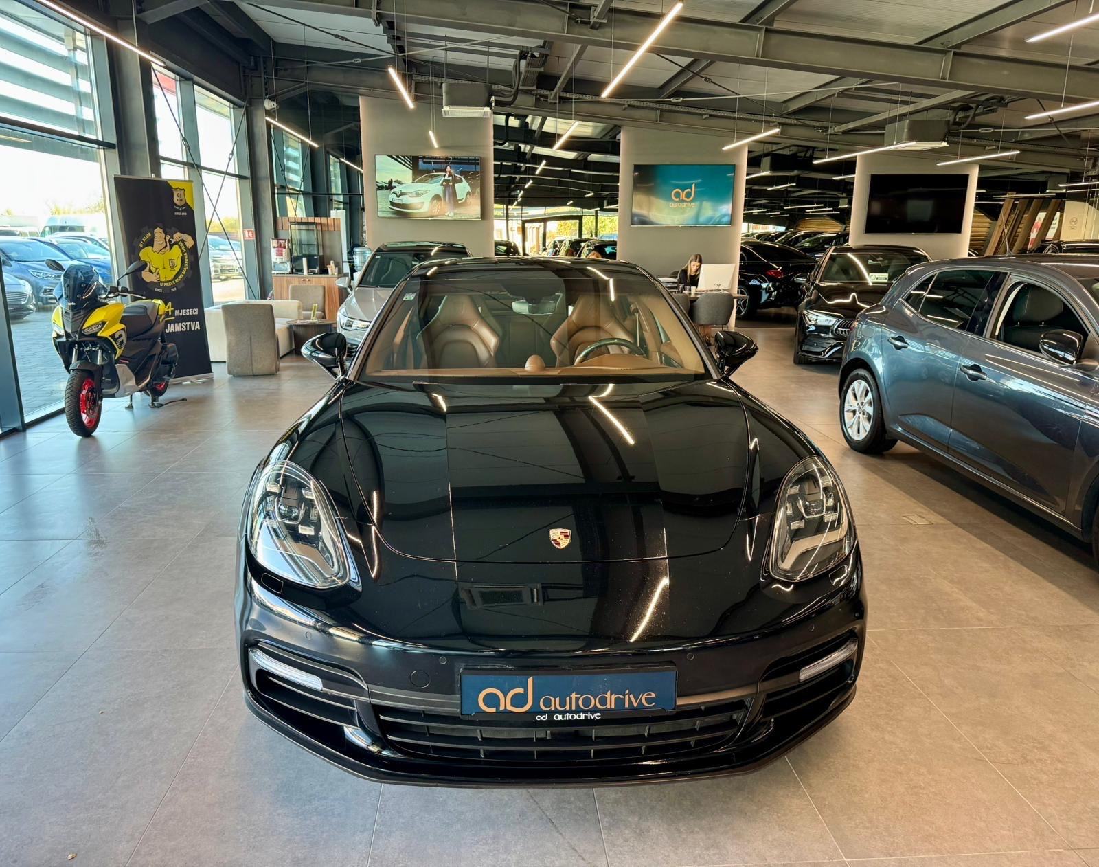 Porsche Panamera 4 PDK E-Hybrid CHRONO • BOSE • KAMERA • BI/XENON, fotografija 3