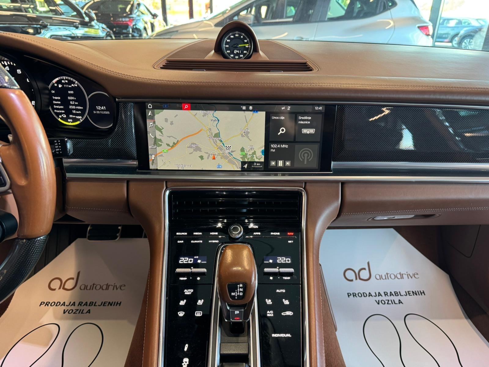 Porsche Panamera 4 PDK E-Hybrid CHRONO • BOSE • KAMERA • BI/XENON, fotografija 20