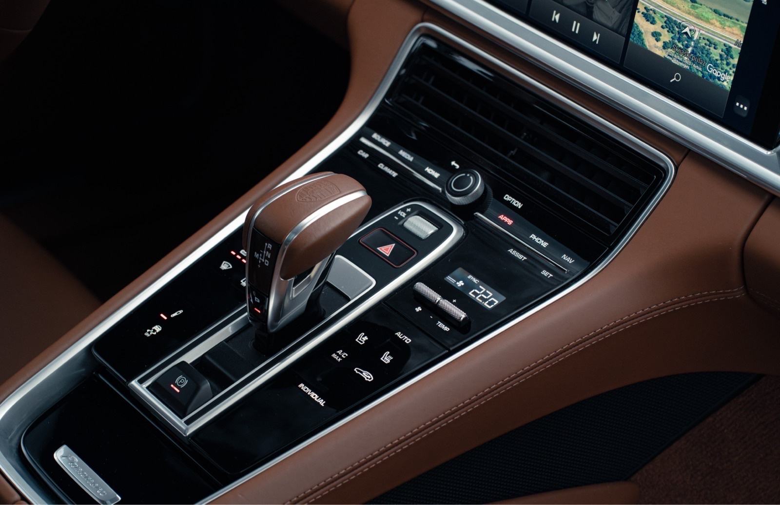 PORSCHE PANAMERA 4S 2023 EHYBRID, APPROVED JAMSTVO, U PDV-u, FULL KOŽA, fotografija 12