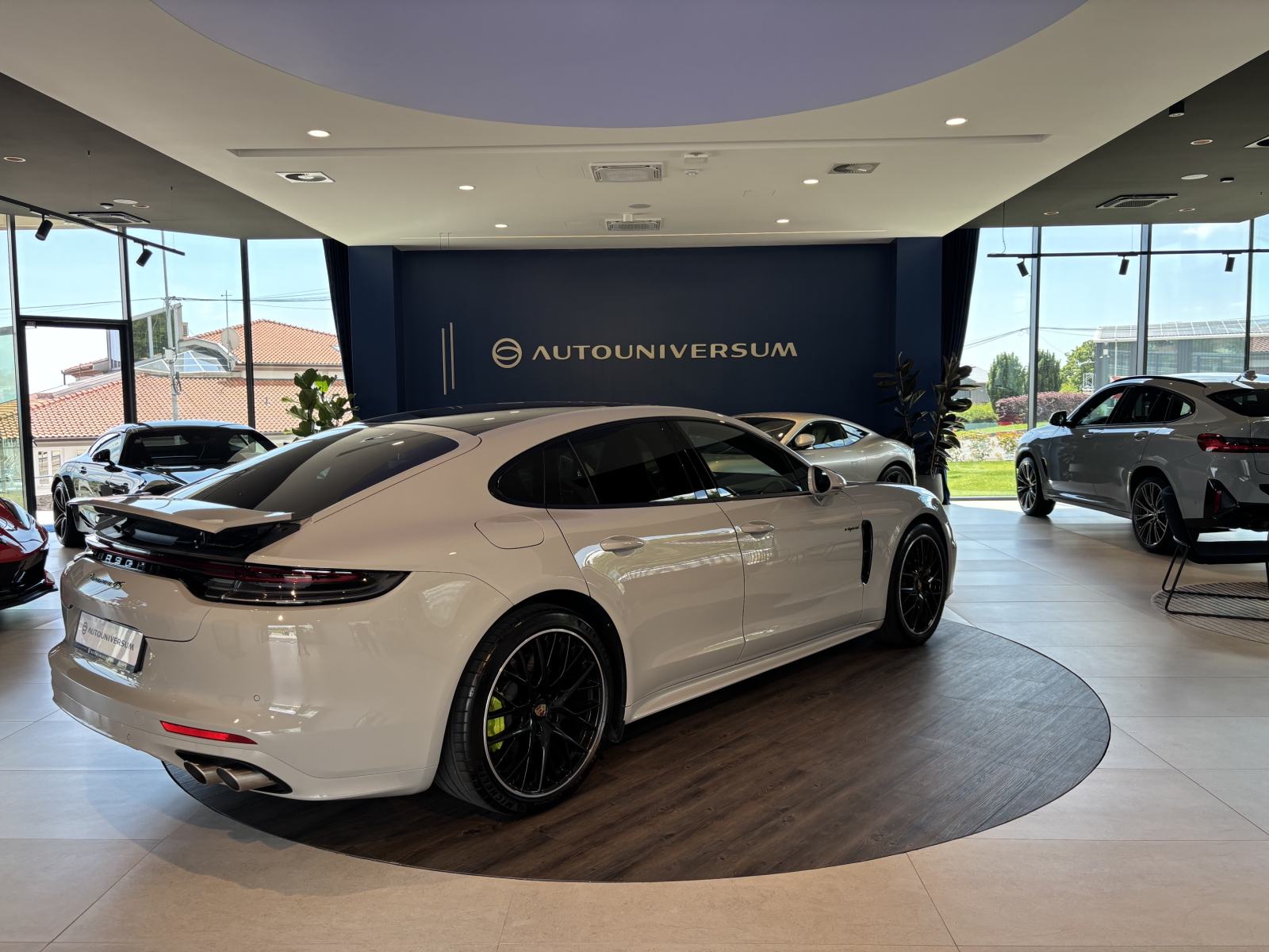 Porsche Panamera 4S E-Hybrid - SportDesign, SportChrono, PDLS Plus, fotografija 4