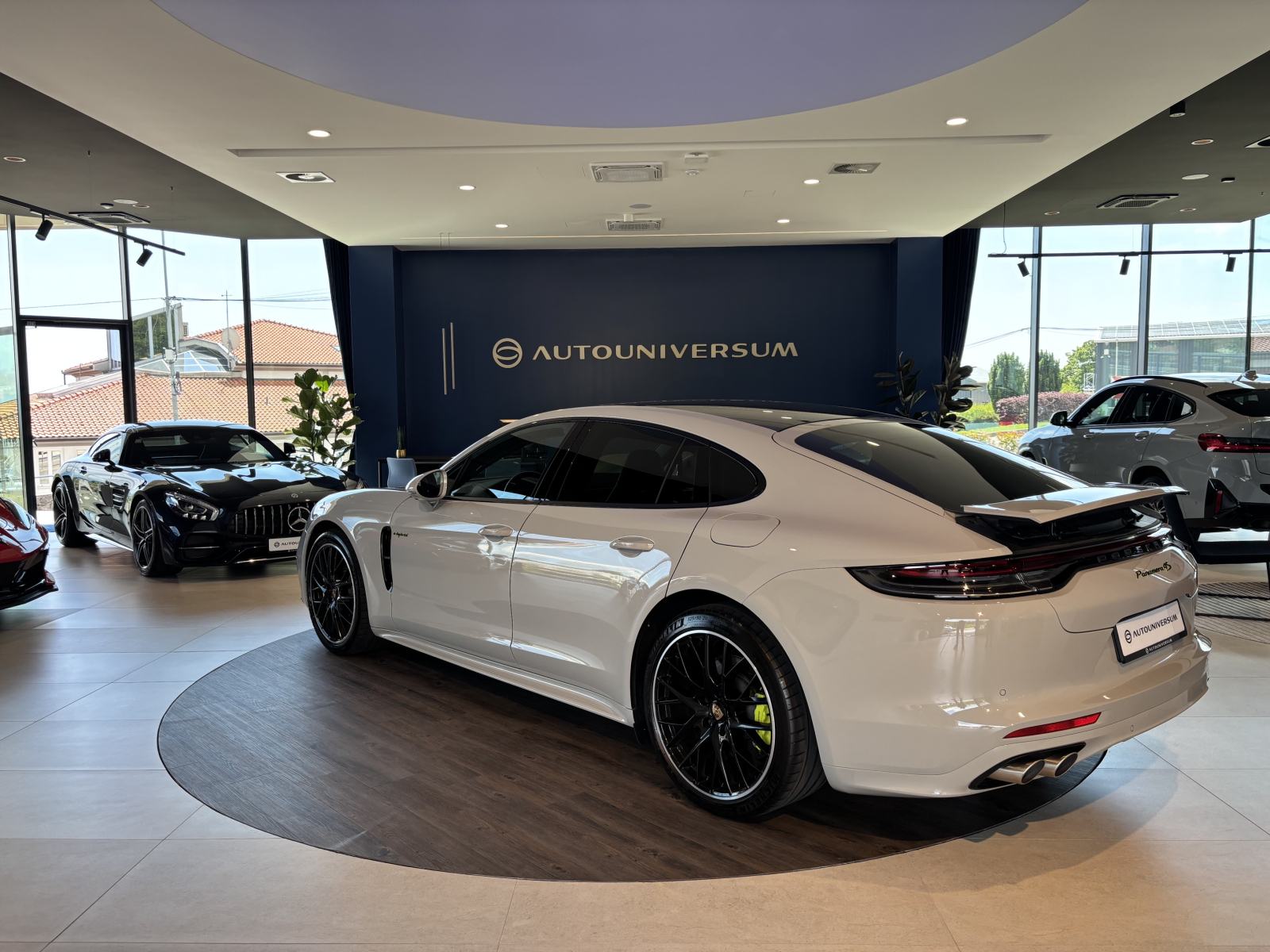 Porsche Panamera 4S E-Hybrid - SportDesign, SportChrono, PDLS Plus, fotografija 3