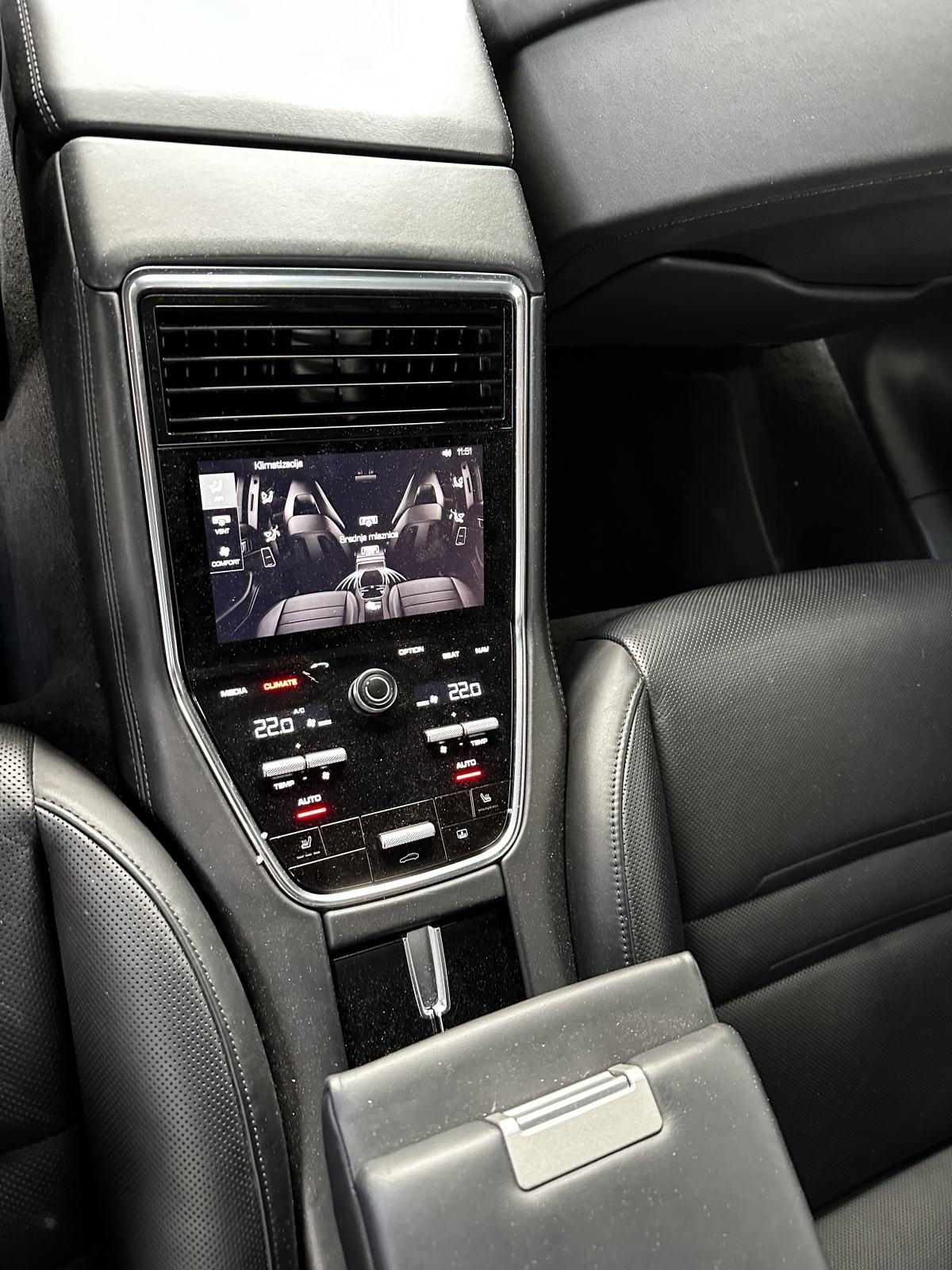Porsche Panamera 4S diesel 4.0 V8 PDK 422ks, zračni+360+matrix, fotografija 15
