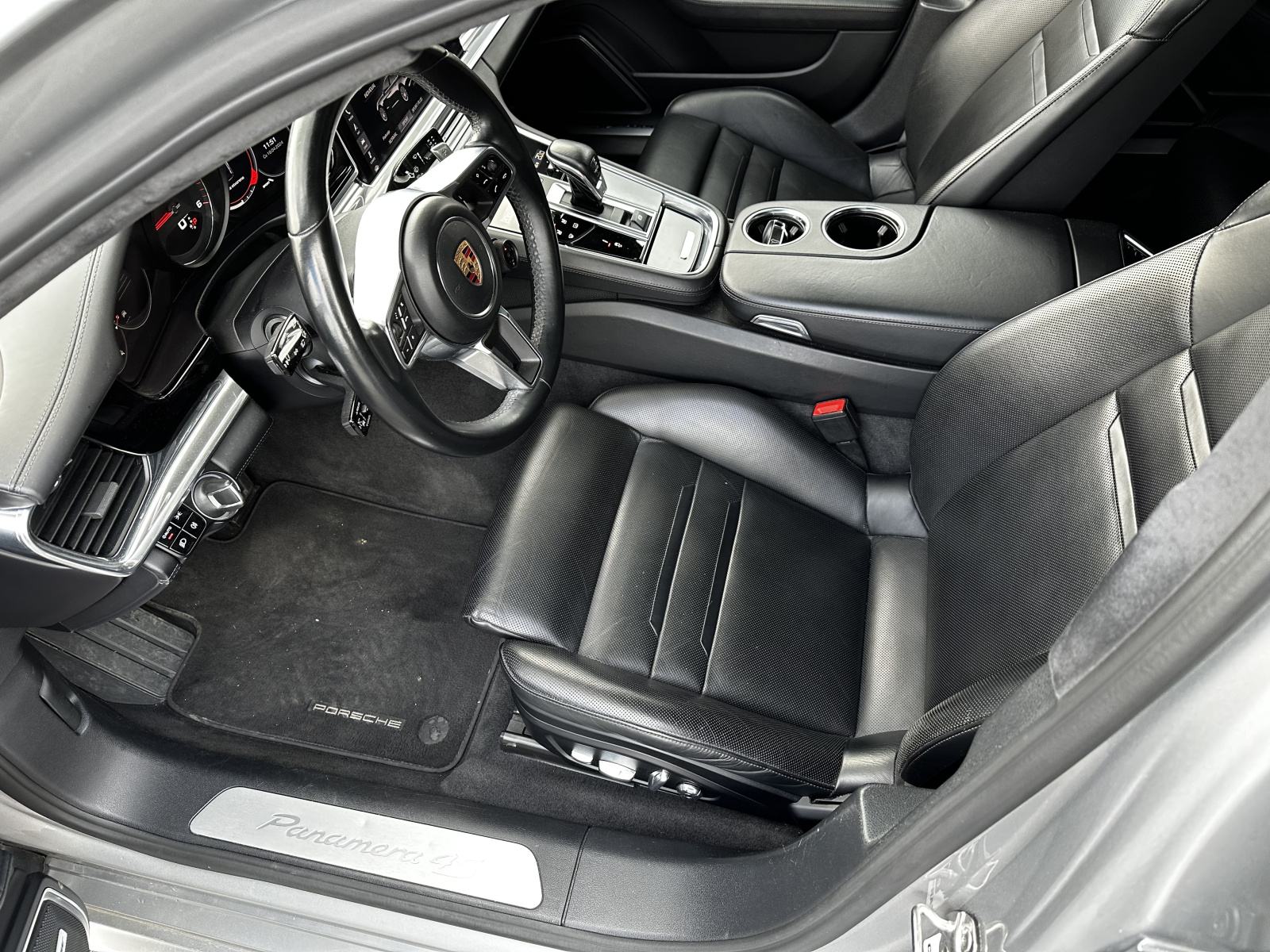 Porsche Panamera 4S diesel 4.0 V8 PDK 422ks, zračni+360+matrix, fotografija 19