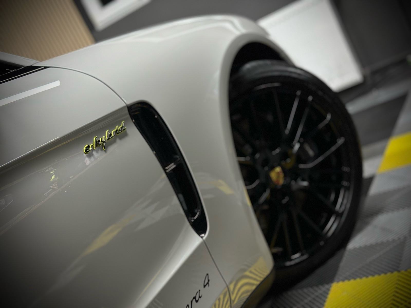 Porsche Panamera 4 E-hybrid PLATINUM EDITION, fotografija 4