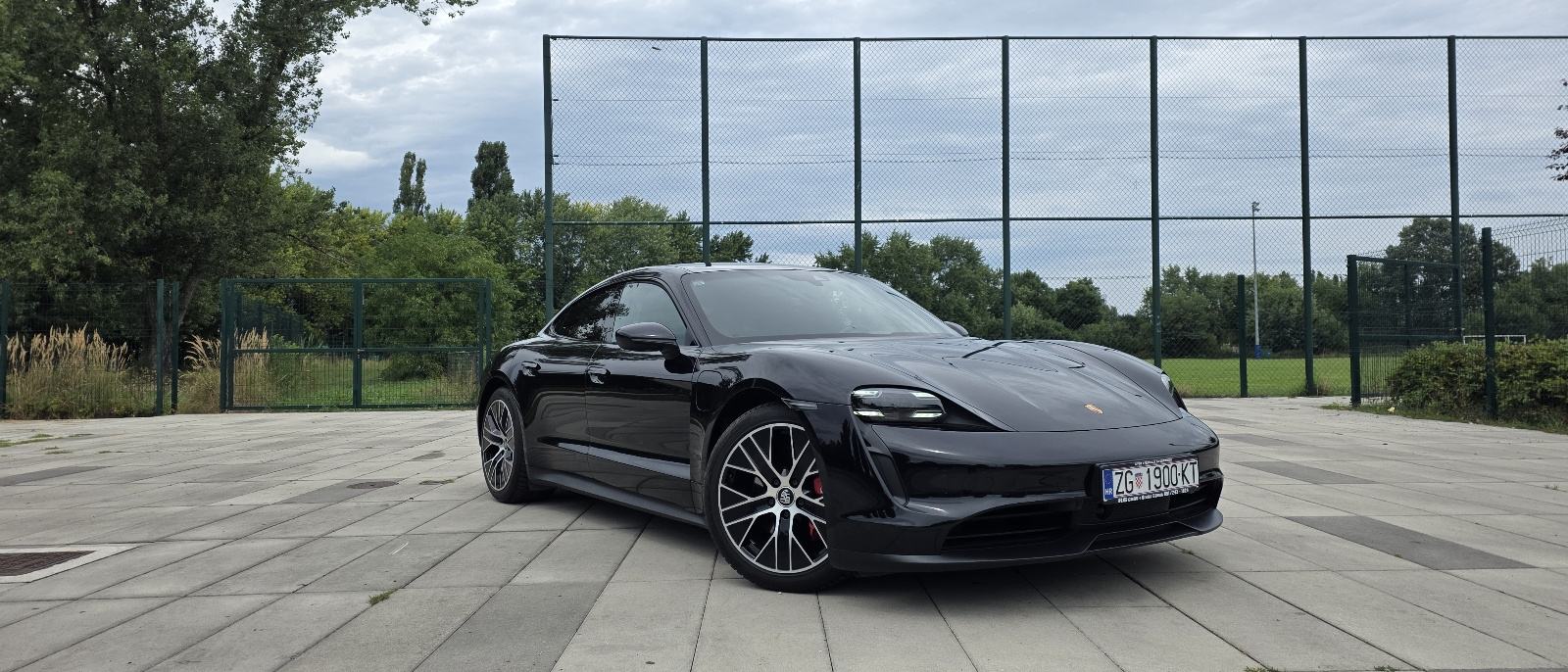 Porsche Taycan 4S,4×4 automatik,571KS,TVORNIČKO JAMSTVO DO 2030, fotografija 3