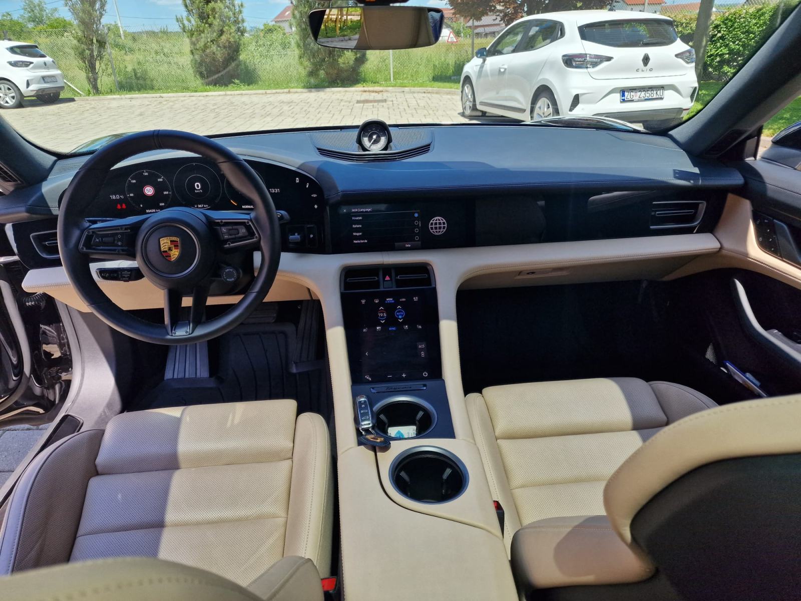 Porsche Taycan 4S, fotografija 7