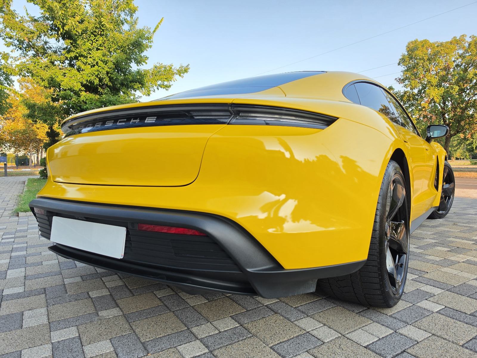 Porsche Taycan **PERFORMANCE**NAVI**PANORAMA**PDV**REG 1 GOD**, fotografija 11