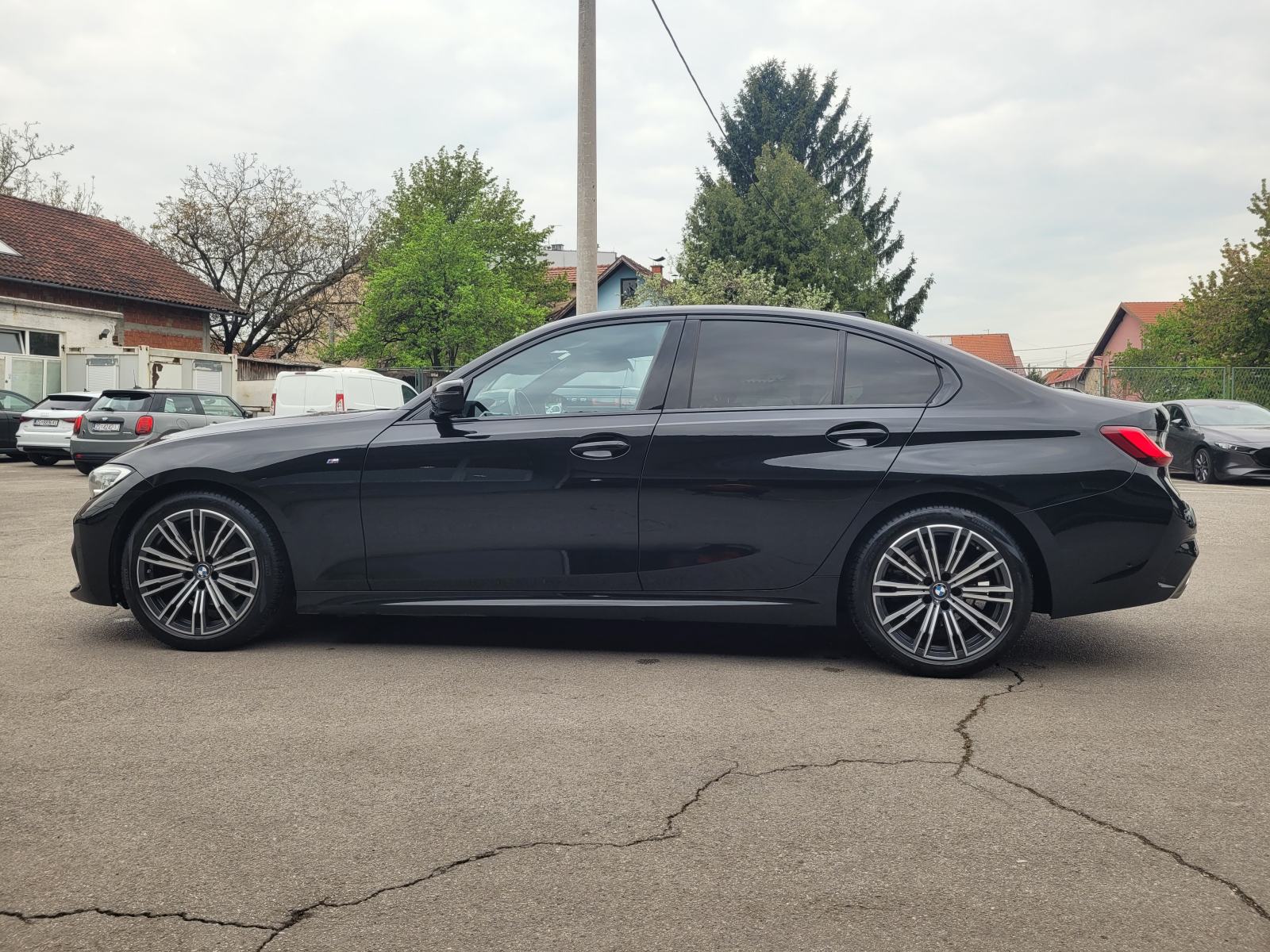 Prodajem BMW 320d xDrive M Sport, 2021.g., 77.000 km, laser, head up, fotografija 11