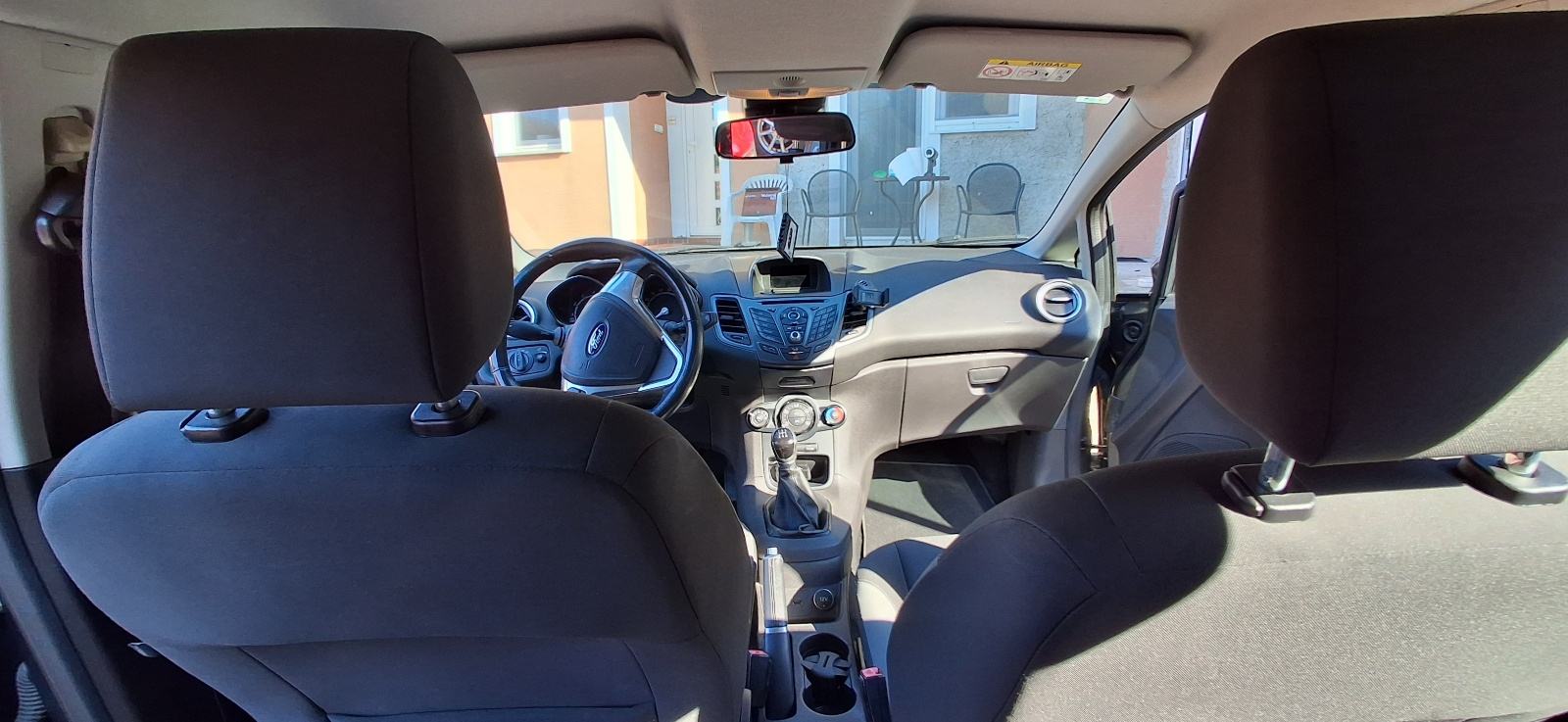 Prodajem Ford Fistu 2016. godište, fotografija 13
