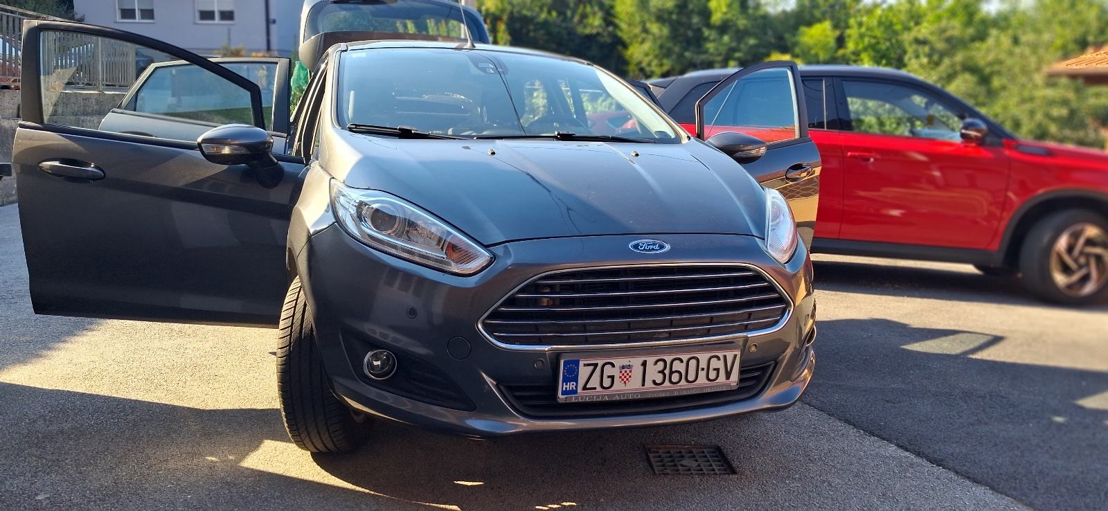 Prodajem Ford Fistu 2016. godište, fotografija 14