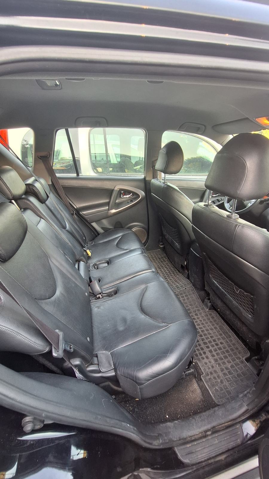 Toyota RAV4 2,2 D-4D, fotografija 11