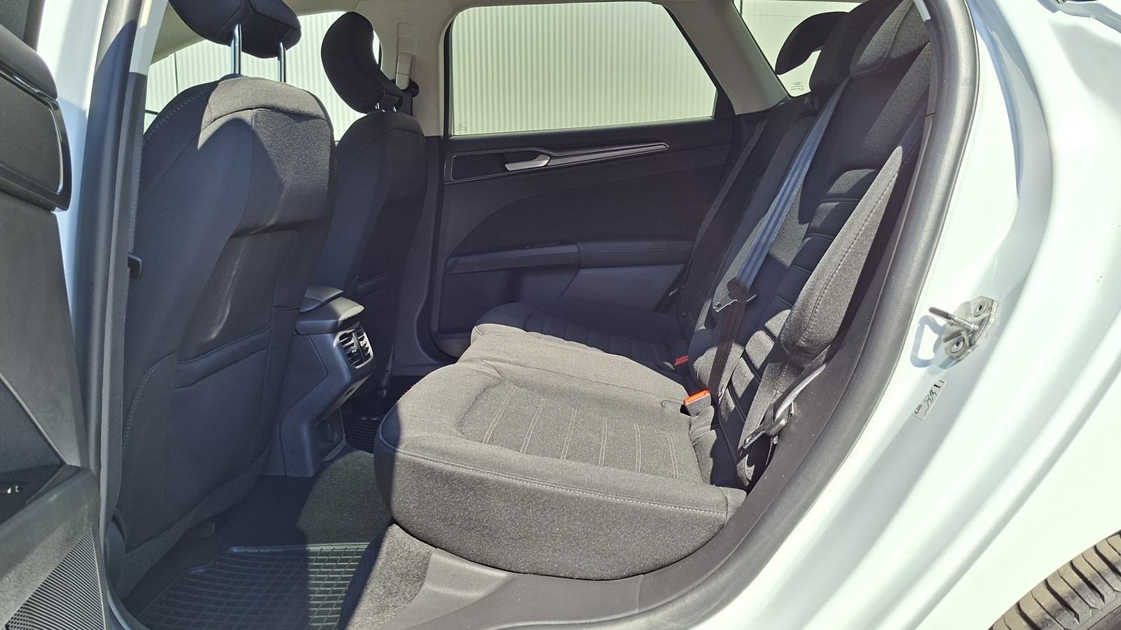 Rabljeno vozilo Ford Mondeo Karavan 2.0 Ecoblue Automatic, Diesel, fotografija 7