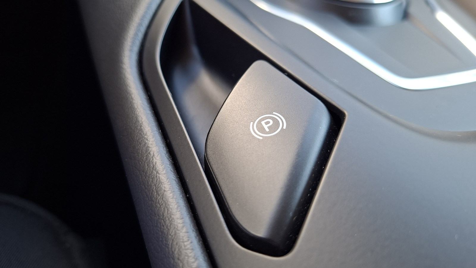 Rabljeno vozilo Ford Mondeo Karavan 2.0 Ecoblue Automatic, Diesel, fotografija 15